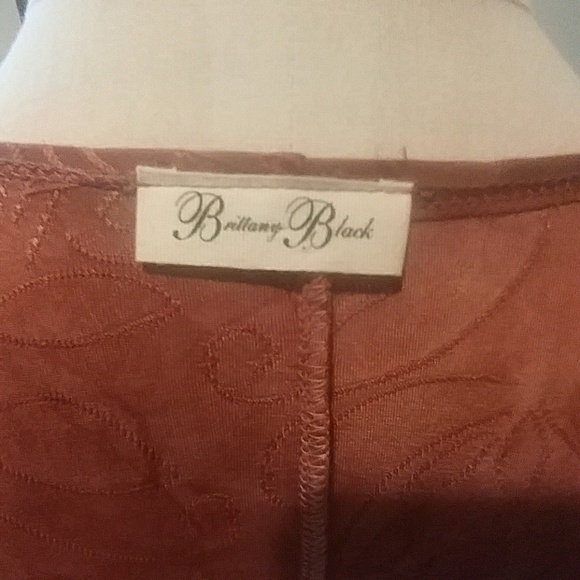 Tunic - Picture 3 of 4